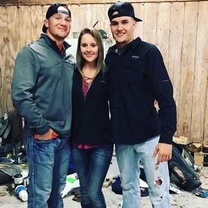 Meet your Posher, Max